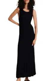 czarna-dzianinowa-sukienka-maxi-na-ramiaczkach-z-domieszka-wiskozy