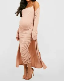 ciazowa-prazkowana-klasyczna-narzutka-maxi-rozowa