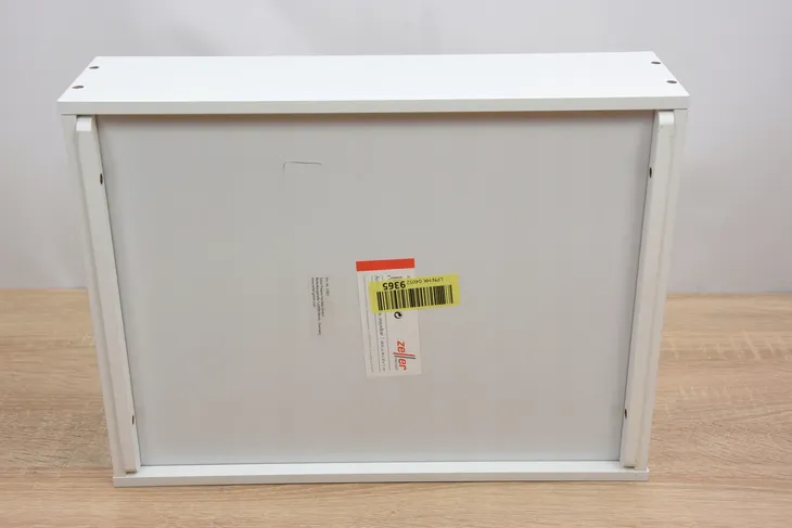 pudelko-bialy-informacje-dodatkowe-brak