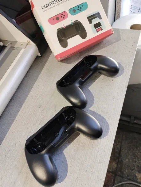 2x-uchwyt-handgrip-para-do-pad-joy-con-nintendo-switch-ns-oled-2-szt-zawiera-baterie-nie