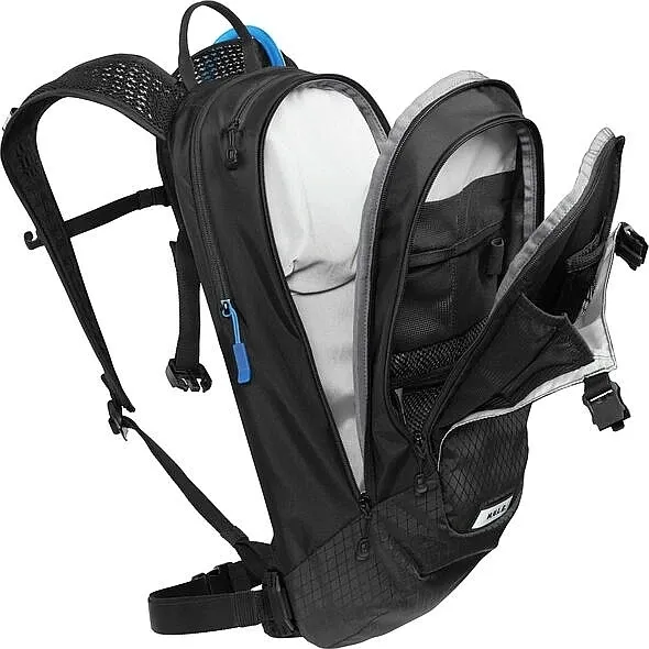 plecak-z-buklakiem-m-u-l-e-12l-camelbak-liczba-komor-3