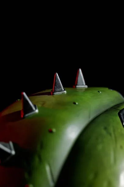 figurka-replika-helmu-kasku-doom-slayera-doom-the-dark-ages-limitowany-rodzaj-gadzetu-gamingowy