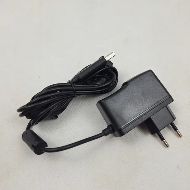 zasilacz-adapter-kinect-xbox-360-waga-z-opakowaniem-0-5-kg-zawiera-baterie-nie