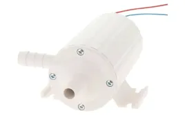 pompa-zewnetrzna-do-kampera-12-v-20-l-min-1-bar-02-royal-white-barwig