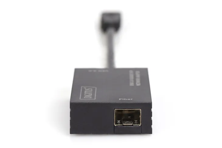 karta-sieciowa-usb-3-0-greater-swiatlowod-gigabit-sfp-digitus-dn-3026-waga-z-opakowaniem-0-05-kg-model-dn-3026