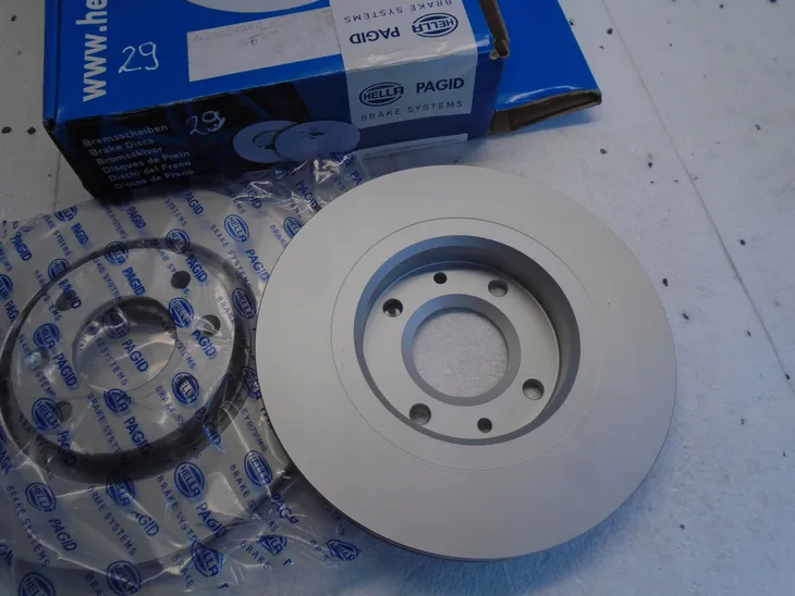 klocki-tarcze-przod-delphi-peugeot-206-207-208-2008-307-partner-i-1-266mm-numer-katalogowy-oryginalu-citroen-1613191380