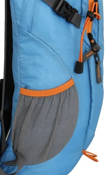 plecak-miejski-codzienny-summit-sky-25l-travelsafe-model-nowy