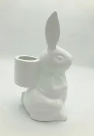 zajac-ceramiczny-z-koszem-na-plecach-28-cm
