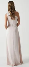 jasnorozowa-satynowa-klasyczna-sukenka-maxi-na-jedno-ramie-coast-158