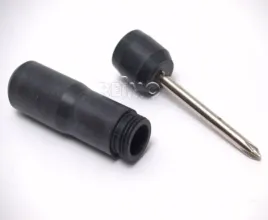 sejf-turystyczny-do-kampera-schowek-srubokret