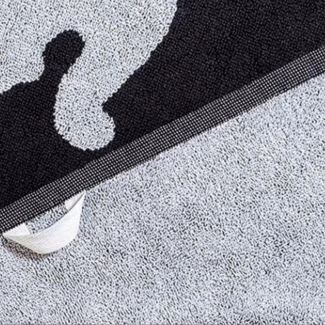 puma-recznik-team-small-05455301-marka-puma