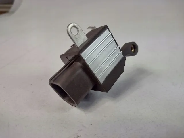 nowy-regulator-napiecia-are6047-toyota-ford-honda-denso-jakosc-czesci-zgodnie-z-gvo-q-oryginal-z-logo-producenta-czesci-oem-oes