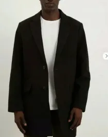 plaszcz-klasyczny-czarny-jednorzedowy-przejsciowy-klapy-burton-xl