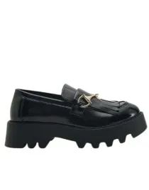 proste-klasyczne-czarne-polyskujace-wsuwane-mokasyny-fredzle-39