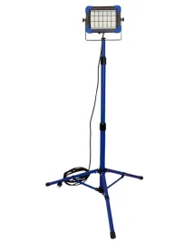 mobilny-naswietlacz-chip-led-slimlinepro-50w-6500lm-ze-statywem-as-schwabe