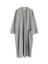 szary-prazkowany-dlugi-kardigan-narzutka-mankiety-dlugi-rekaw-kieszenie