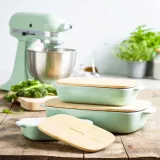 kitchenaid-brytfanna-do-pieczenia-z-pokrywka-drewniana-uniwersalna-40x25cm-linia-pistachio