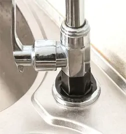 tasma-lazienkowa-wodoodporna-wodoszczelna-do-rur-przeciekow-zlewu-prysznica