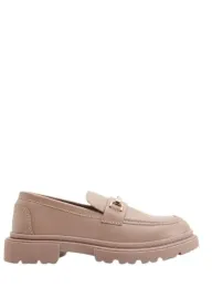 bezowe-mokasyny-loafersy-z-ozdobna-sprzaczka-imitacja-skory-wsuwane