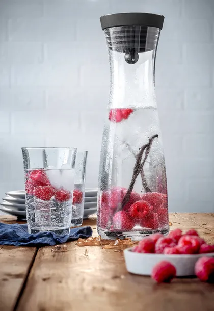 karafka-2-szklanki-basic-wmf-material-wykonania-szklo