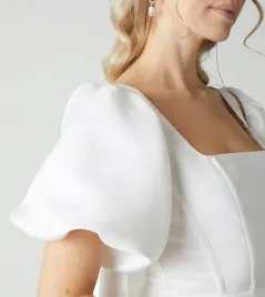 biala-narzutka-satynowa-bufiaste-krotkie-rekawy-gladka-slubna-coast-l