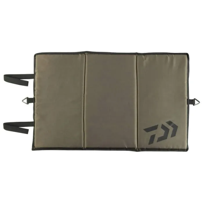 daiwa-mata-d-vec-unhooking-mat-75x-48cm-waga-z-opakowaniem-0-23-kg