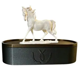 luksusowa-figurka-konia-3d-z-tworzywa-sztucznego-dekoracja-premium