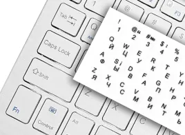 naklejki-na-klawiature-qwerty-laptopa-pc-ukrainski-nalepki-litery-cyrylica