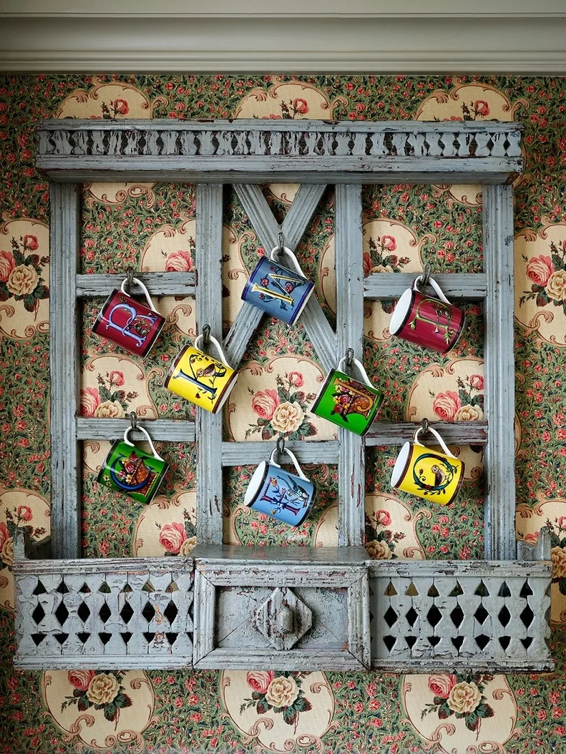 spode-kubek-kit-kemp-alphabet-340ml-literka-f-na-prezent-niebieski-kolor-wielokolorowy