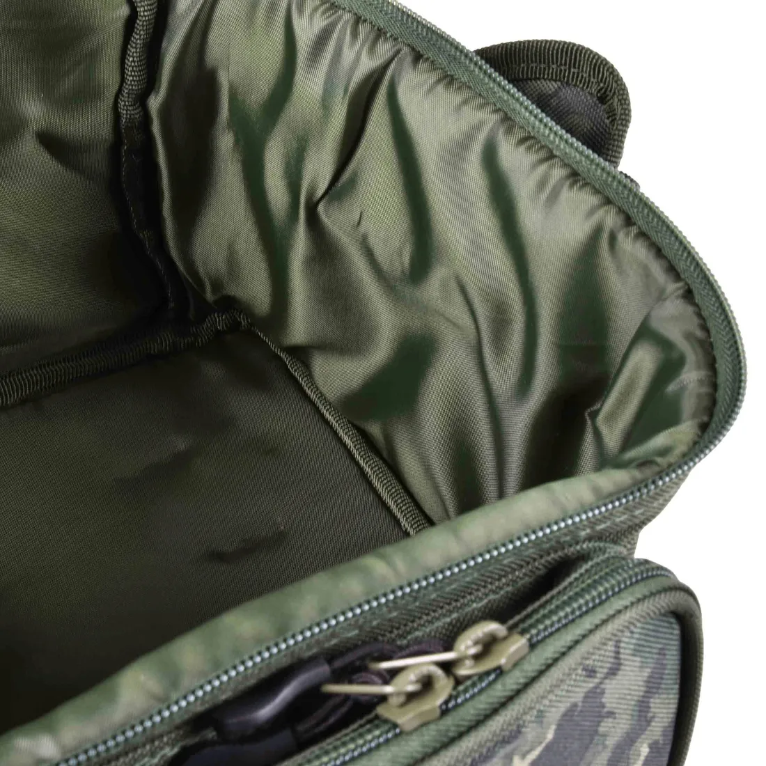 torba-mitchell-mx-camo-tackle-m-21x26x19cm