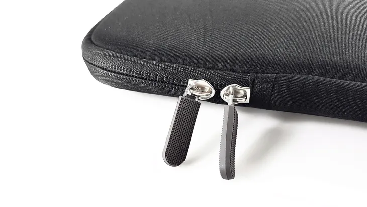 torba-na-laptopa-14-armorcase-kod-producenta-apple-air-m3-2024-m4-2025