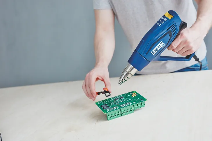 opalarka-rapid-r2000-2000w-60-600c-informacje-dodatkowe-regulacja-temperatury