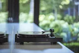 gramofon-pro-ject-jukebox-e1-om5e-czarny-kolor-czarny