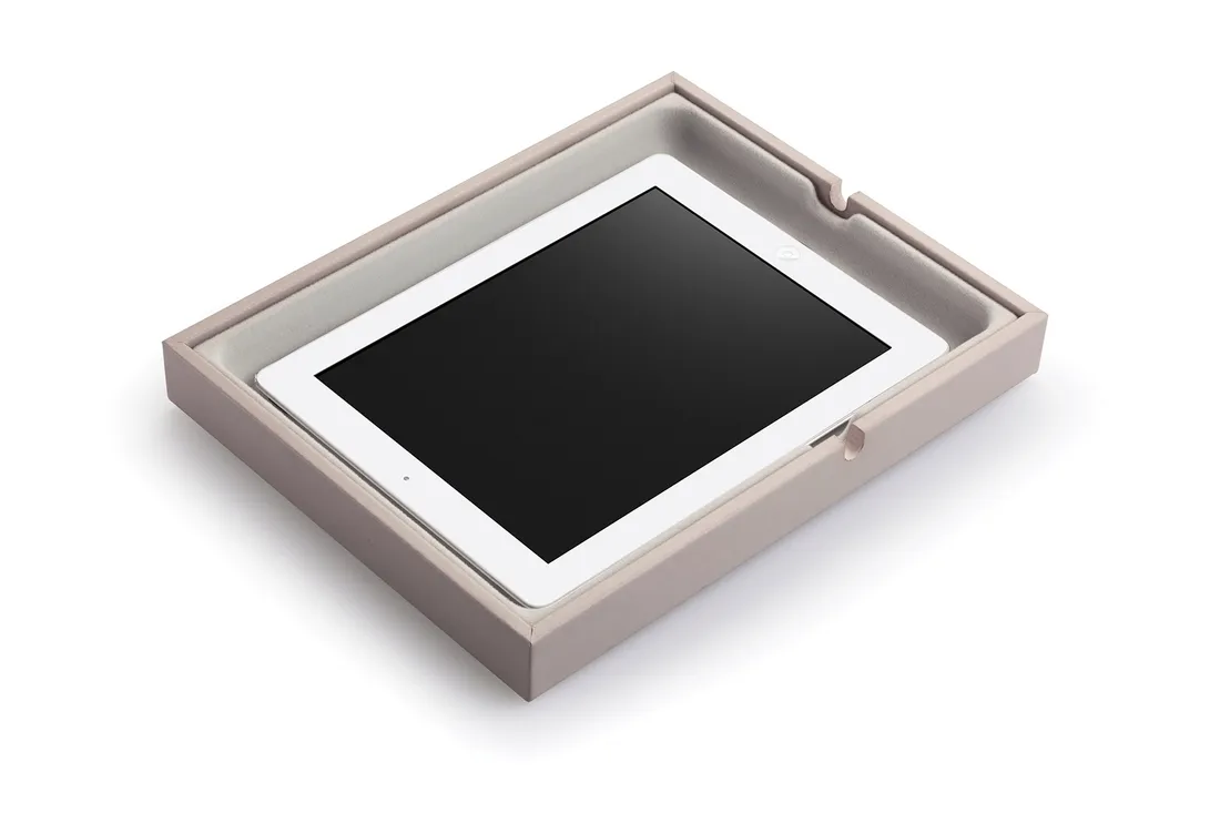 pudelko-organizer-na-ipad-telefon-smartfon-tablet-stan-nowy