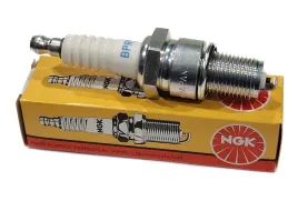 swieca-zaplonowa-do-kosiarki-ngk-bpr5es-honda-zongshen-kawasaki-mtd-thorx