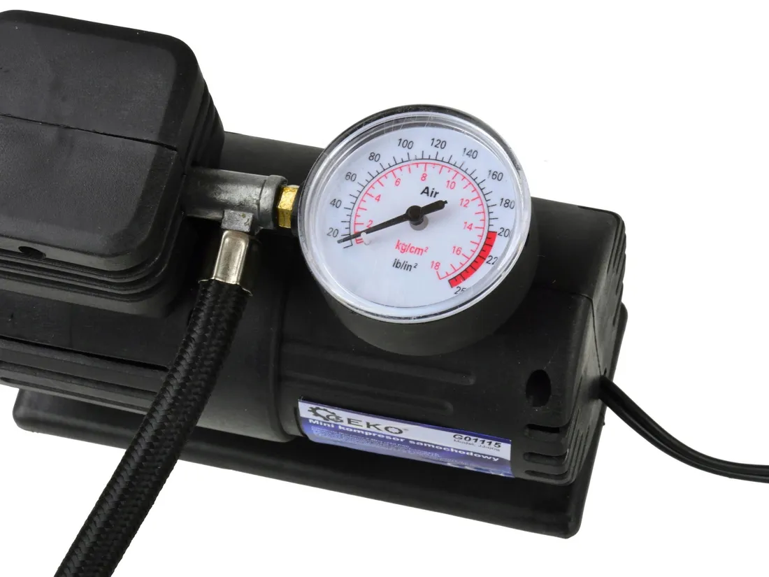kompresor-samochodowy-mini-pompka-12v
