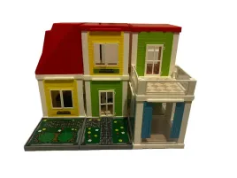 domek-do-skladania-playtive-figurki