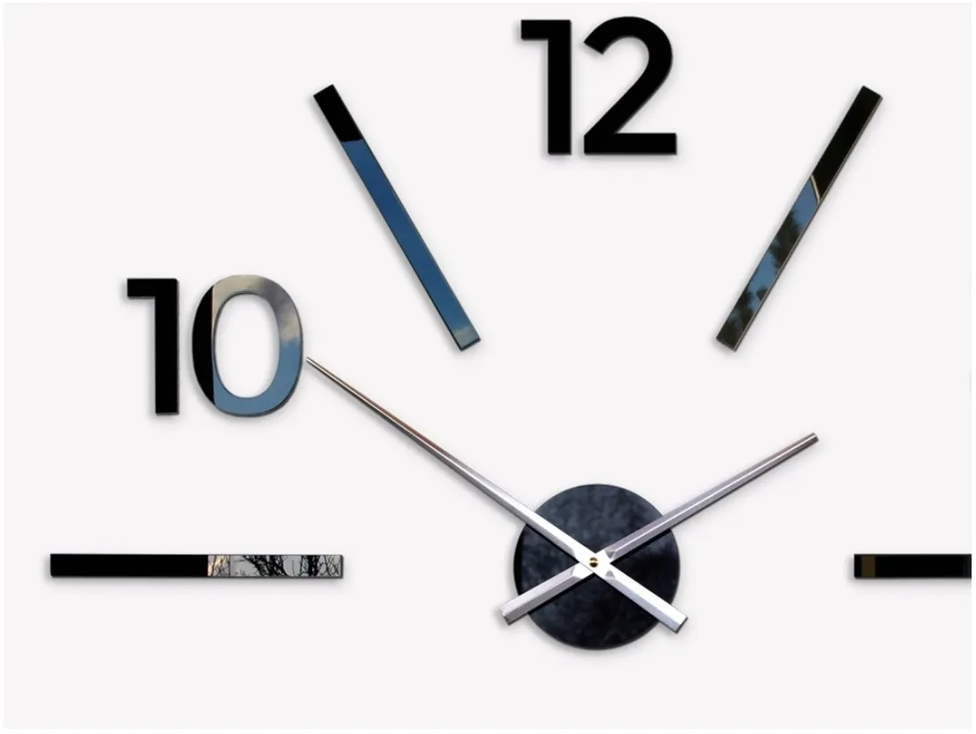 zegar-scienny-modernclock-czarny-75cm-linia-lustro