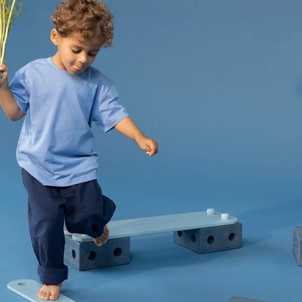 modu-balance-track-deep-blue-sky-blue-plec-unisex