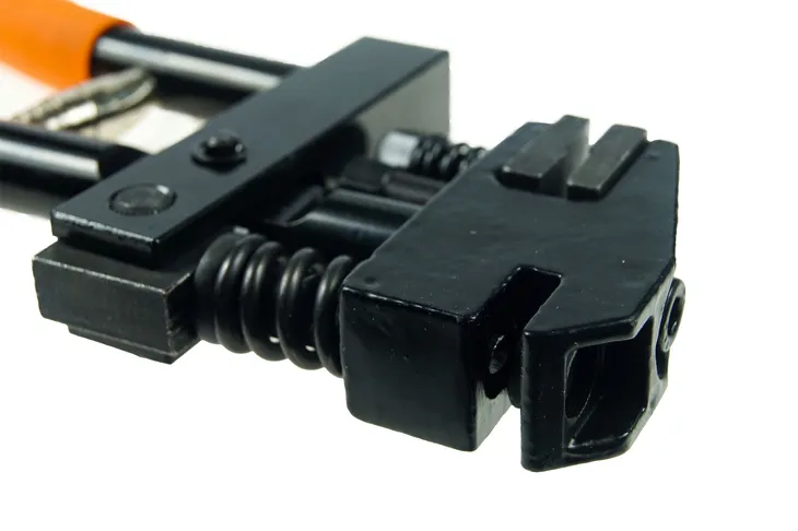 zaginarka-felcarka-dziurkarka-odsadzarka-43204-waga-z-opakowaniem-1-2-kg