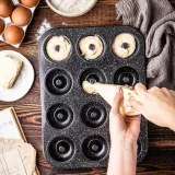 granitowa-forma-do-pieczenia-12-paczkow-donut-klausberg-kb-7841-dlugosc-35-cm