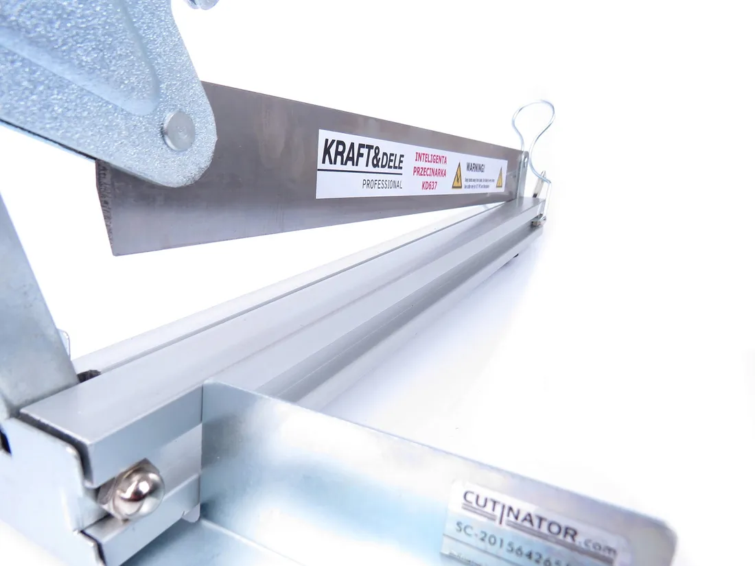 przecinarka-do-paneli-laminowanych-inteligentna