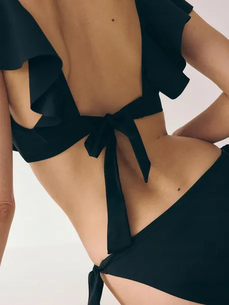 reserved-bikini-gora-rozmiar-40-material-dominujacy-poliamid