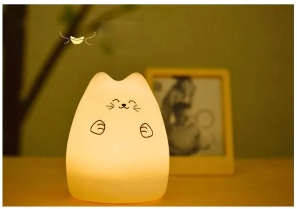 lampka-nocna-dla-dzieci-kolorowa-silikon-led-kotek-plec-chlopcy