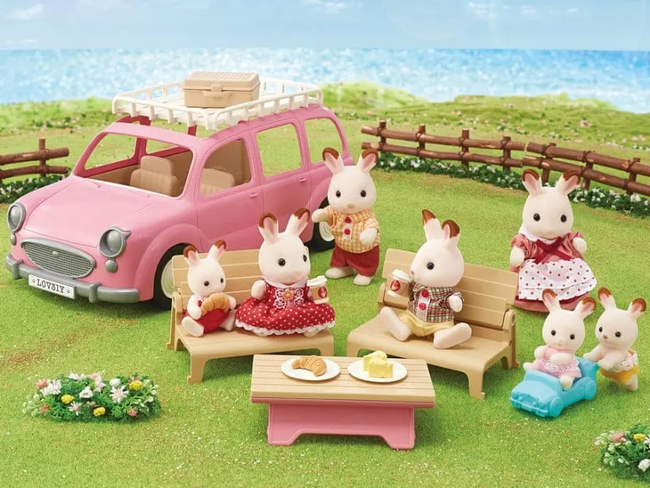sylvanian-rodzinny-piknikowy-van-epoch-05535-skala-1-18
