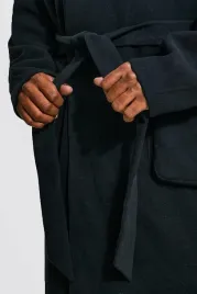 czarny-luzny-plaszcz-przejsciowy-oversized-kieszenie-3d-pasek-boohoo-xxl