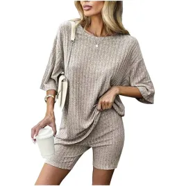 komplet-dresowy-damski-prazkowany-bezowy-koszulka-spodenki-rozmiar-m