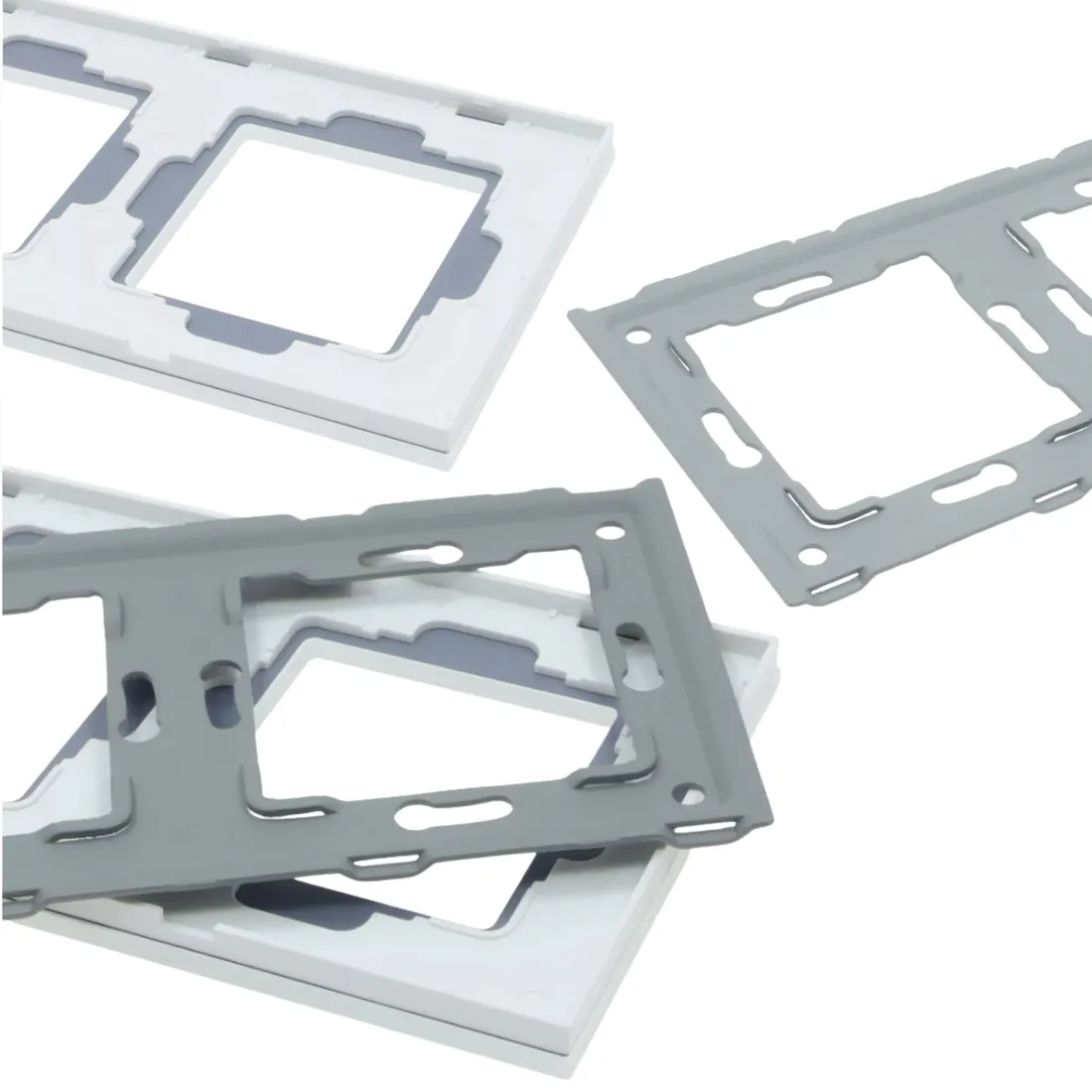 ramka-poczworna-avtelectro-bialy