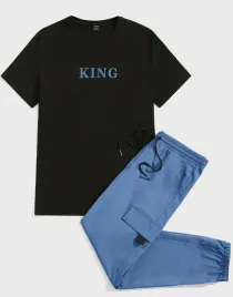 komplet-t-shirt-koszulka-czarna-nadruk-niebieskie-spodnie-bojowki-shein-xxl