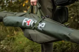 forge-tackle-waterproof-stink-sleeve-wodoszczelny-pokrowiec-na-podbierak